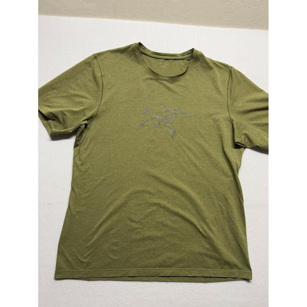 Arc-teryx Men's Green T-shirt